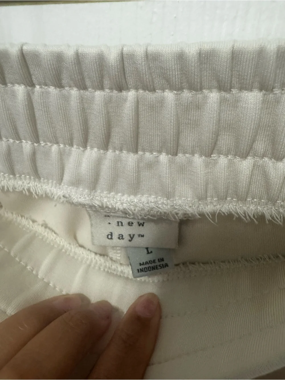 a new day Women's Cream Elastic Waist Pull-On Athletic Shorts